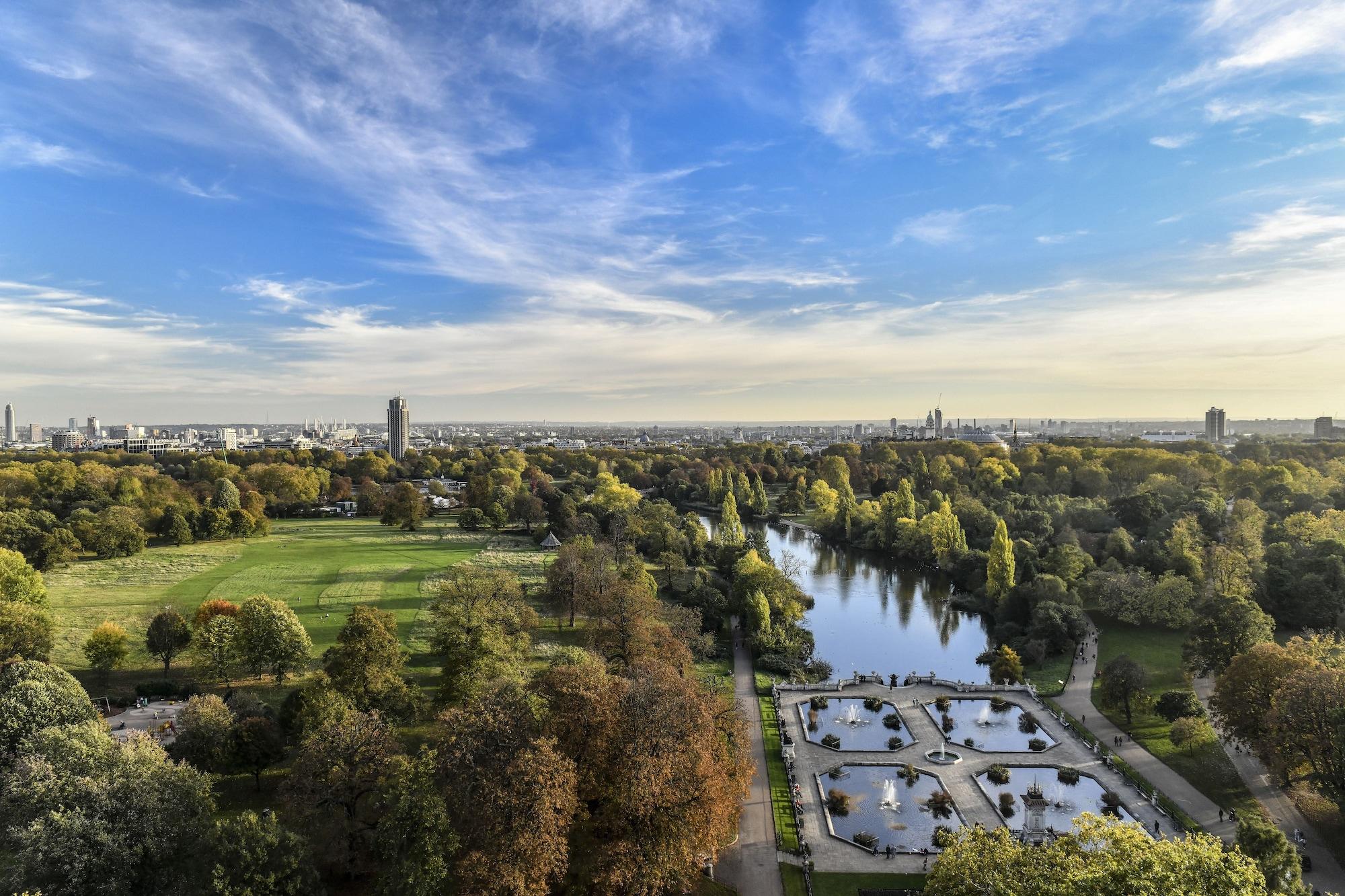 Hotel Royal Lancaster Londra Esterno foto View of the Serpentine from the top of the London Water Tower