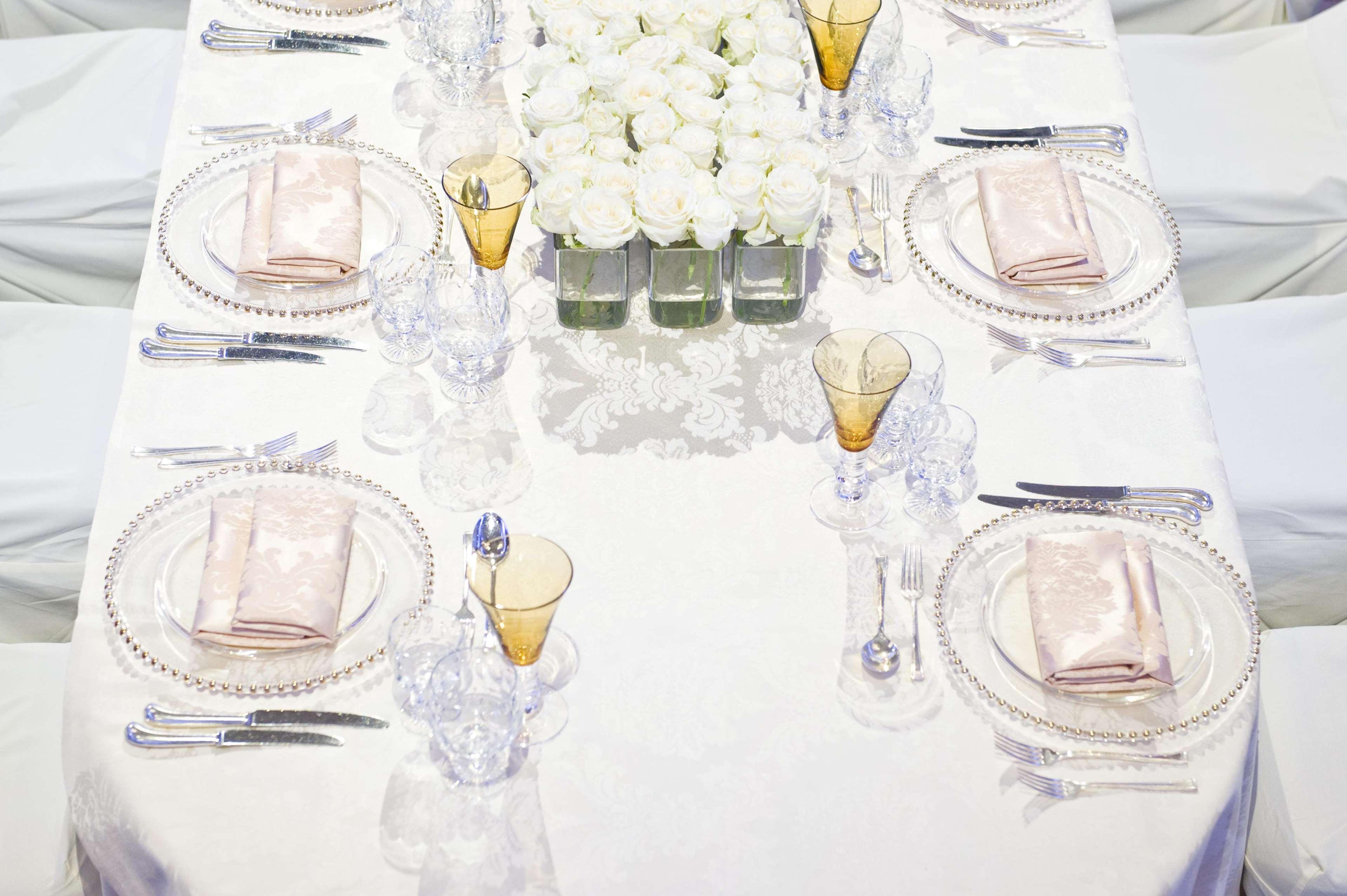 Hotel Royal Lancaster Londra Esterno foto A table set for a formal dinner